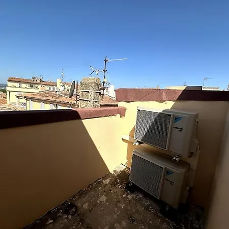 L'escale Tropezienne Rue Des Commercants 3e 아파트 *