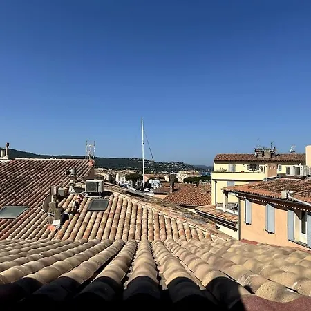 L'escale Tropezienne Rue Des Commercants 3e *